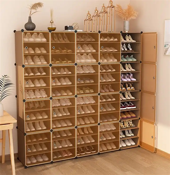 Shoe rack with cover